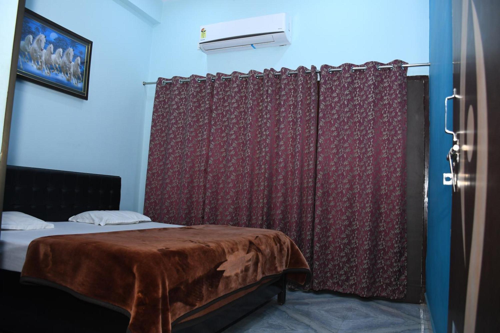 Indra Apartment Varanasi Exterior foto