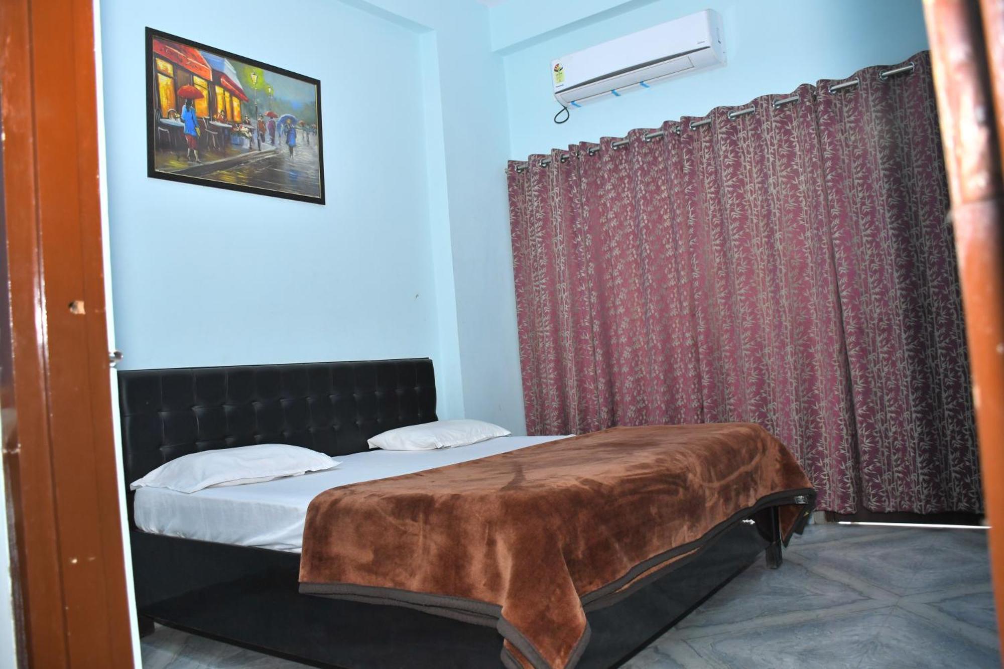 Indra Apartment Varanasi Exterior foto